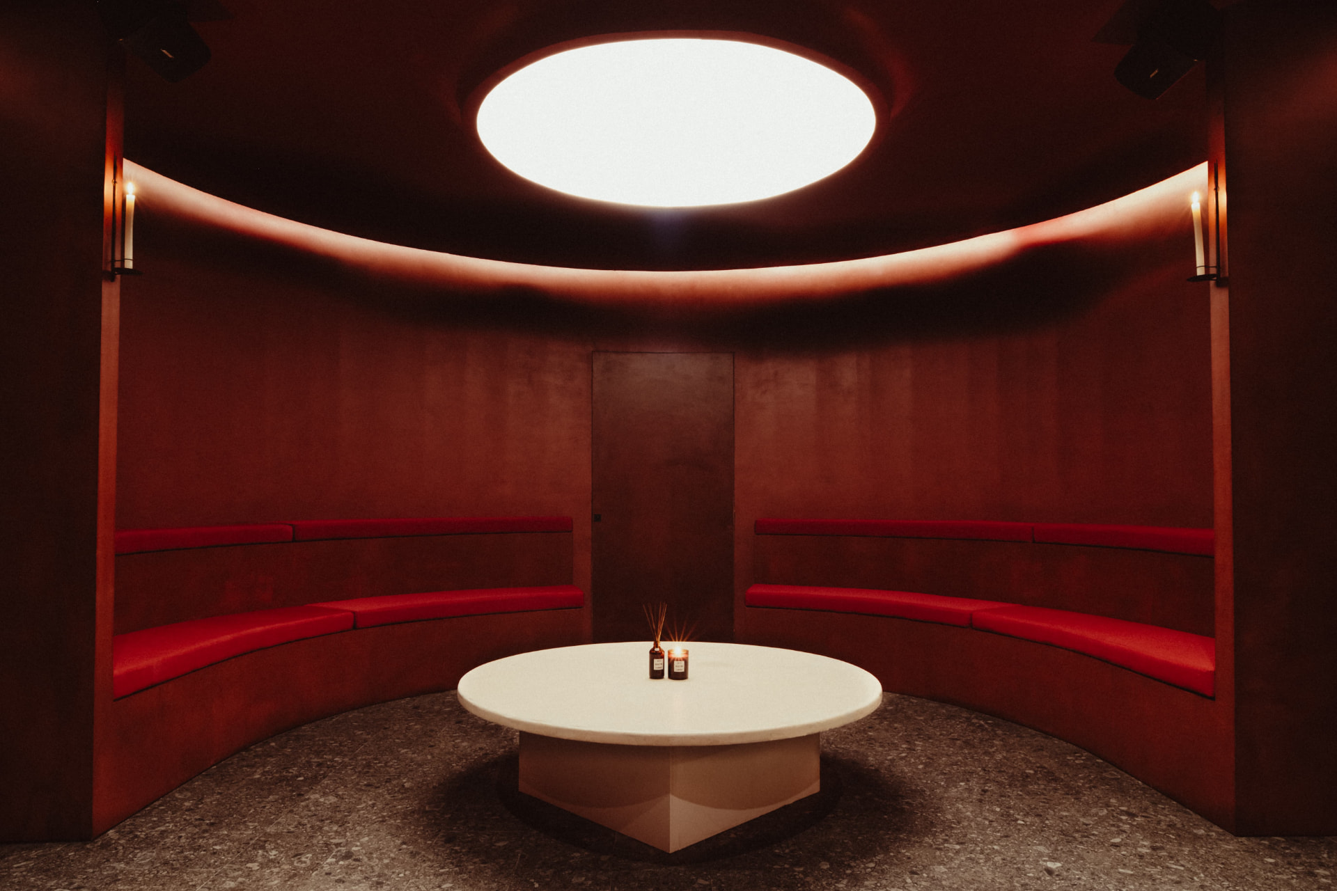 Intérieur du Contrast Club